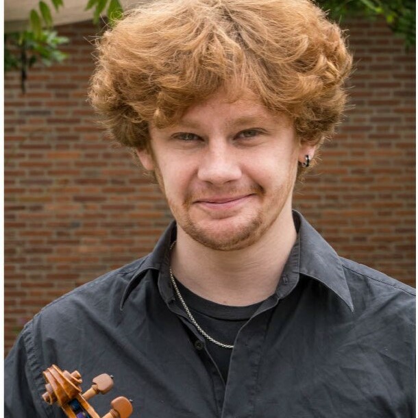 Caspar Bellamy
viool